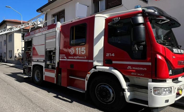 Immagine per Grado, salvo il servizio notturno sull'isola dei vigili del fuoco